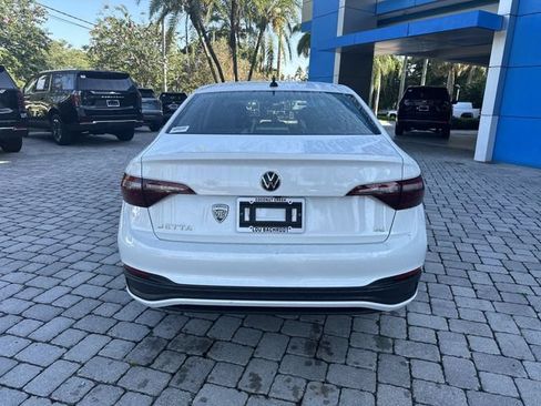 Used 2024 Volkswagen Jetta SE FWD image 37