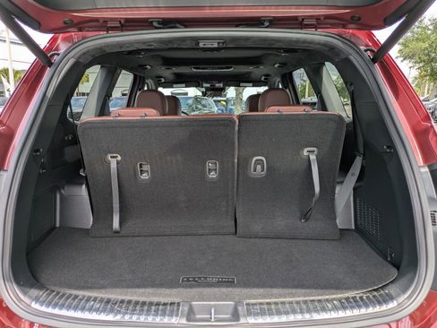 Certified 2023 Kia Telluride SX Prestige AWD/4WD image 10