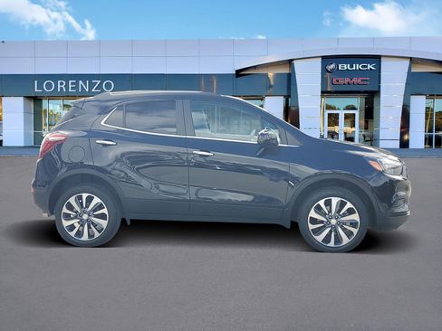 Used 2022 Buick Encore Preferred w/ Safety Package image 4