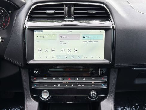 Used 2020 Jaguar F-PACE Prestige AWD/4WD image 18
