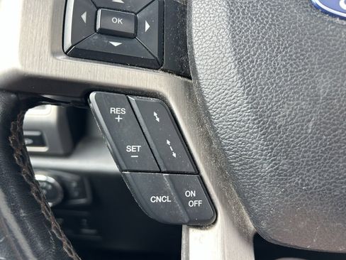 Used 2019 Ford F150 Platinum w/ Equipment Group 701A Luxury image 19