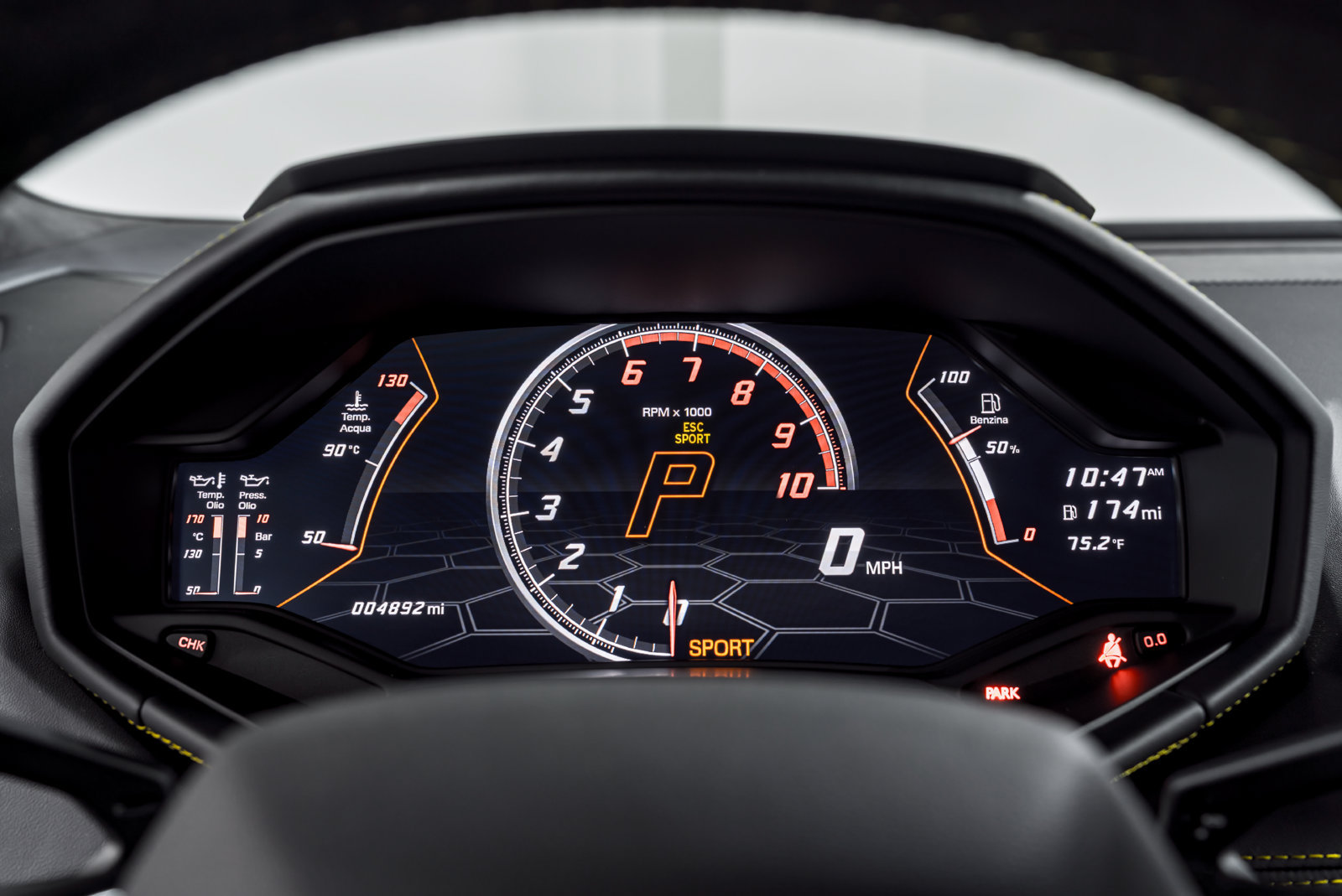 Used 2022 Lamborghini Huracan EVO RWD image 16