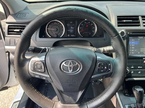 Used 2017 Toyota Camry SE FWD image 15