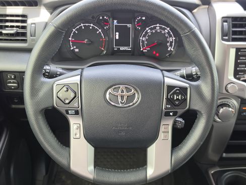 Used 2020 Toyota 4Runner SR5 Premium AWD/4WD image 16