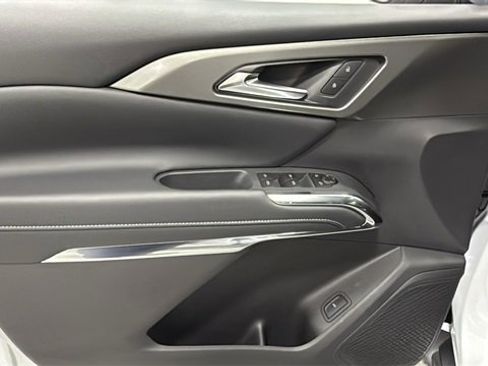 New 2026 Chevrolet Traverse LT image 11