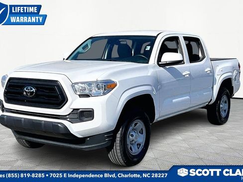 Used 2023 Toyota Tacoma SR image 3