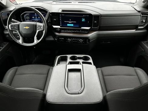 Used 2025 Chevrolet Silverado 1500 LT RWD image 12