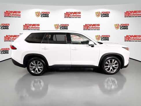 Certified 2024 Toyota Grand Highlander AWD image 18