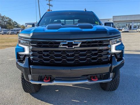 Used 2022 Chevrolet Silverado 1500 ZR2 image 8
