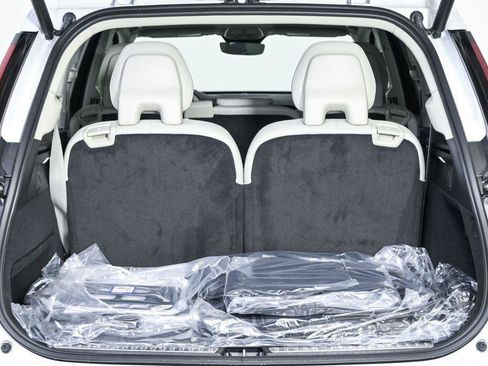 Used 2026 Volvo XC90 T8 Ultra w/ Protection Package Premier AWD/4WD image 32
