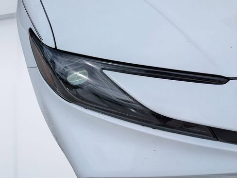 Used 2025 Toyota Camry LE FWD image 9