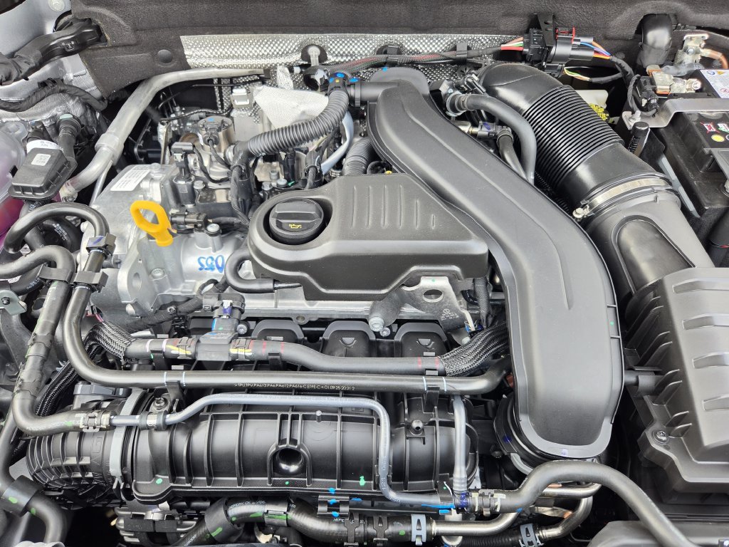 New 2027 Volkswagen Taos S FWD image 24
