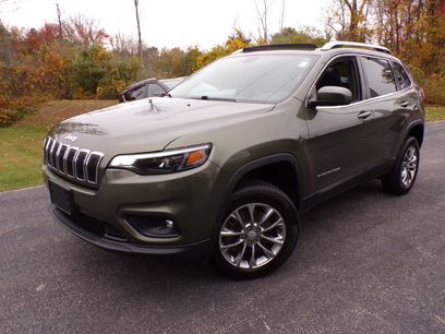 Used 2019 Jeep Cherokee Latitude Plus w/ Comfort/Convenience Group
