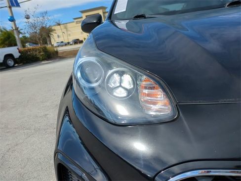 Used 2021 Kia Sportage LX image 11