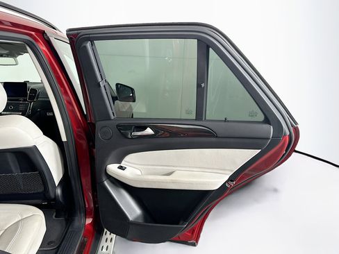 Used 2016 Mercedes-Benz GLE 350 4MATIC w/ Parking Assist Package image 30