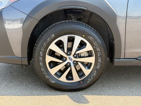 Used 2024 Subaru Outback AWD/4WD image 26