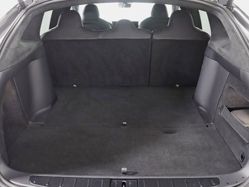 Used 2022 Tesla Model X image 38