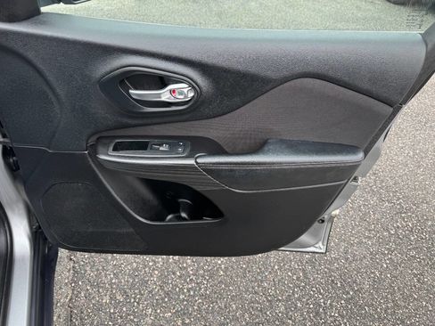 Used 2015 Jeep Cherokee Latitude image 48