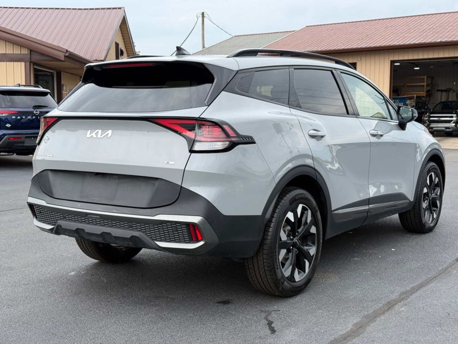 Used 2024 Kia Sportage X-Line w/ X-Line Premium Package AWD/4WD image 8