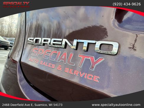 Used 2017 Kia Sorento LX image 11