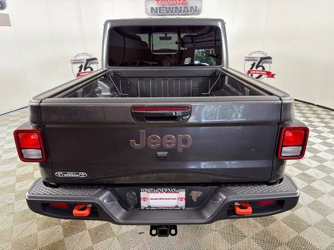 Used 2023 Jeep Gladiator Mojave w/ Trailer Tow Package AWD/4WD image 5