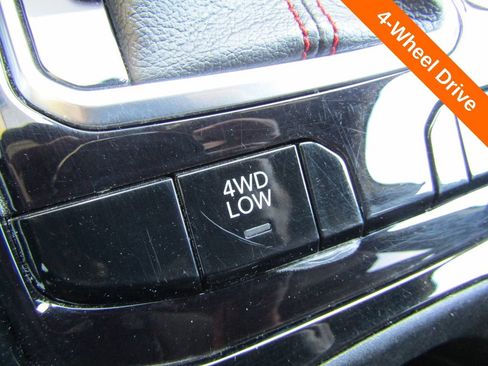 Used 2024 Jeep Compass Trailhawk AWD/4WD image 16