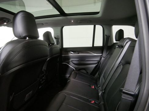 Used 2022 Jeep Grand Cherokee Limited 4xe image 19