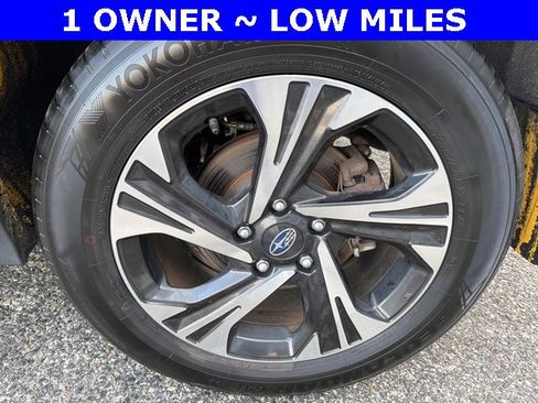 Used 2024 Subaru Crosstrek 2.0i Premium image 16