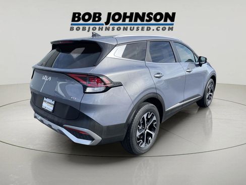 Used 2023 Kia Sportage EX AWD/4WD image 3