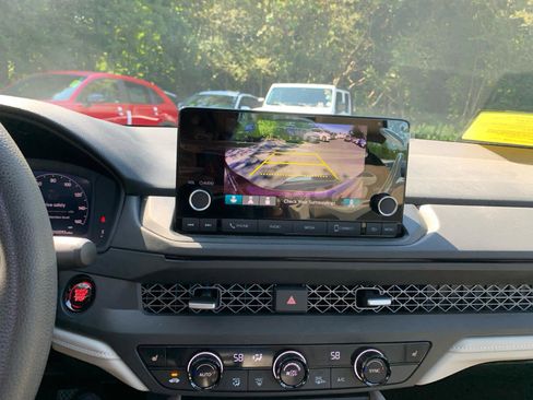 Used 2024 Honda Accord EX image 30