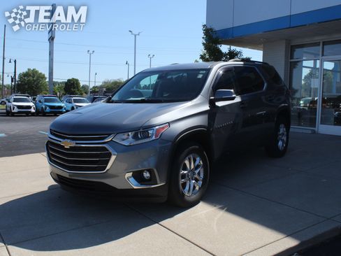 Used 2021 Chevrolet Traverse LT AWD/4WD image 8