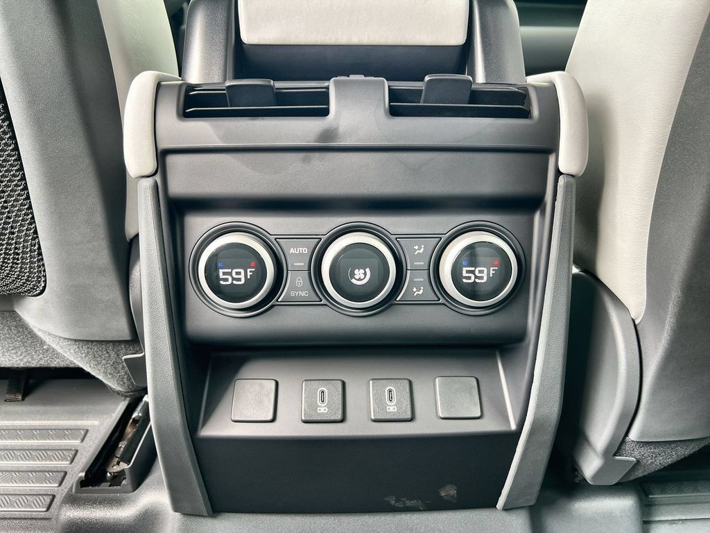 New 2026 Land Rover Defender 110 AWD/4WD image 16