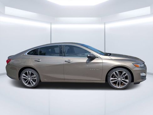 Used 2020 Chevrolet Malibu Premier FWD image 2