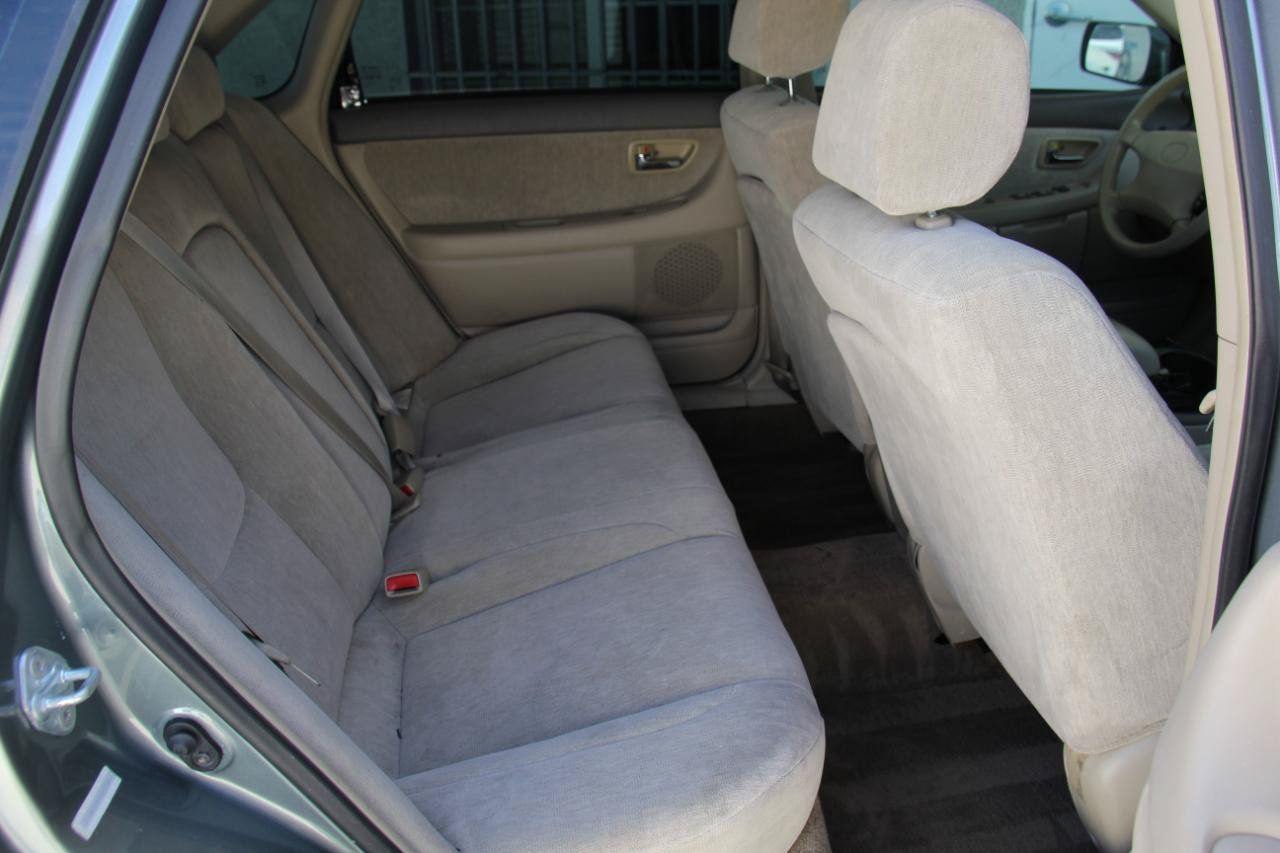 Used 2000 Toyota Avalon XL FWD image 23