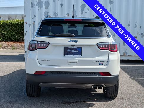 Used 2018 Jeep Compass Limited AWD/4WD image 5