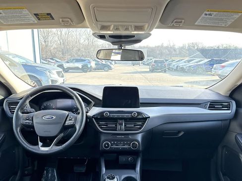 Used 2020 Ford Escape SEL image 14