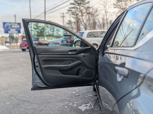 Used 2019 Nissan Altima 2.5 SR image 23