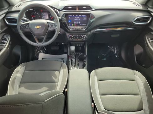 Used 2023 Chevrolet TrailBlazer LT w/ Convenience Package FWD image 14