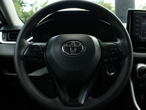 Used 2022 Toyota RAV4 XLE AWD/4WD image 26