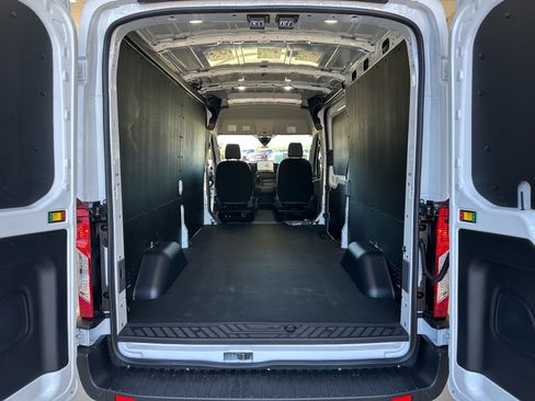 New 2026 Ford Transit 250 148 Medium Roof image 12