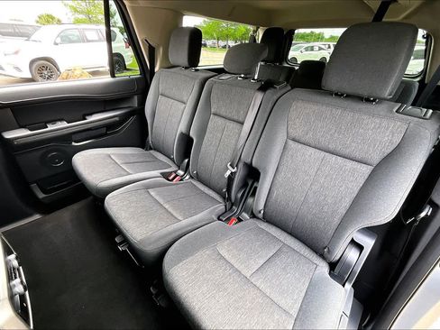 Used 2024 Ford Expedition Max XLT RWD image 19