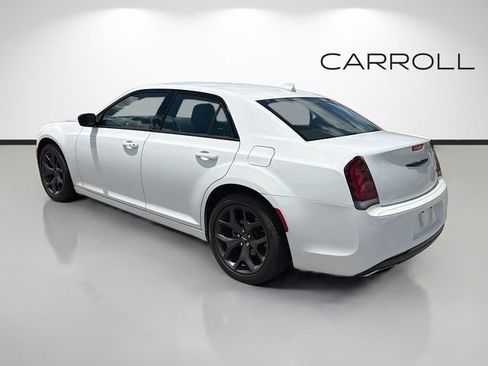 Used 2023 Chrysler 300 Touring w/ Sport Appearance Package RWD image 6