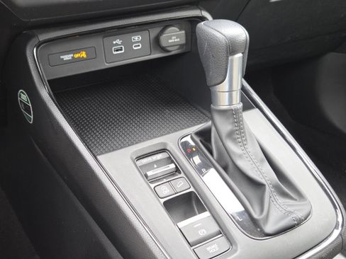 Certified 2024 Honda CR-V EX image 32