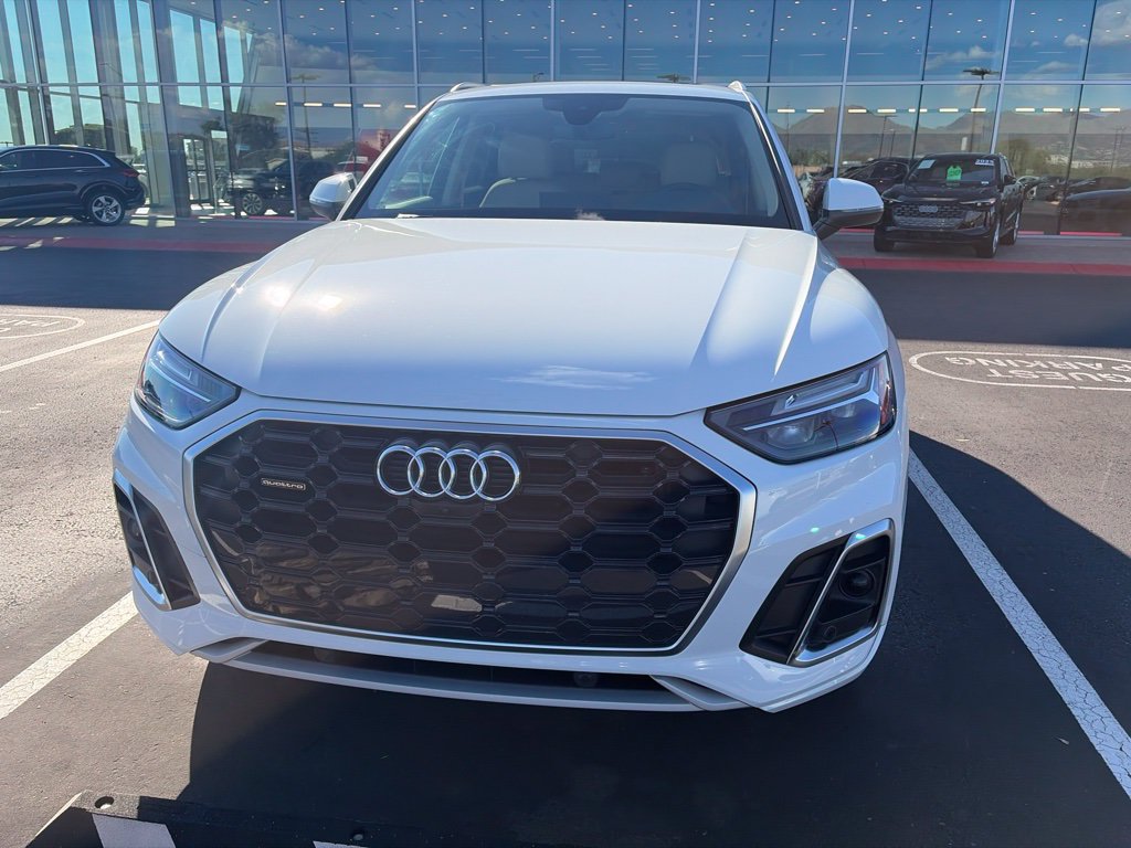 Used 2023 Audi Q5 2.0T Premium Plus AWD/4WD image 2
