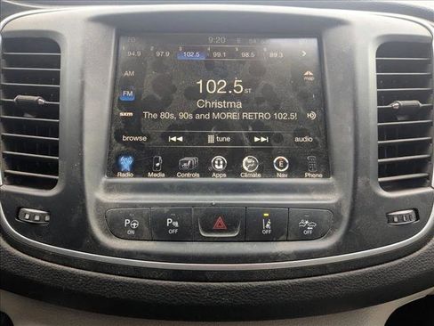 Used 2015 Chrysler 200 C w/ Navigation & Sound Group I image 16