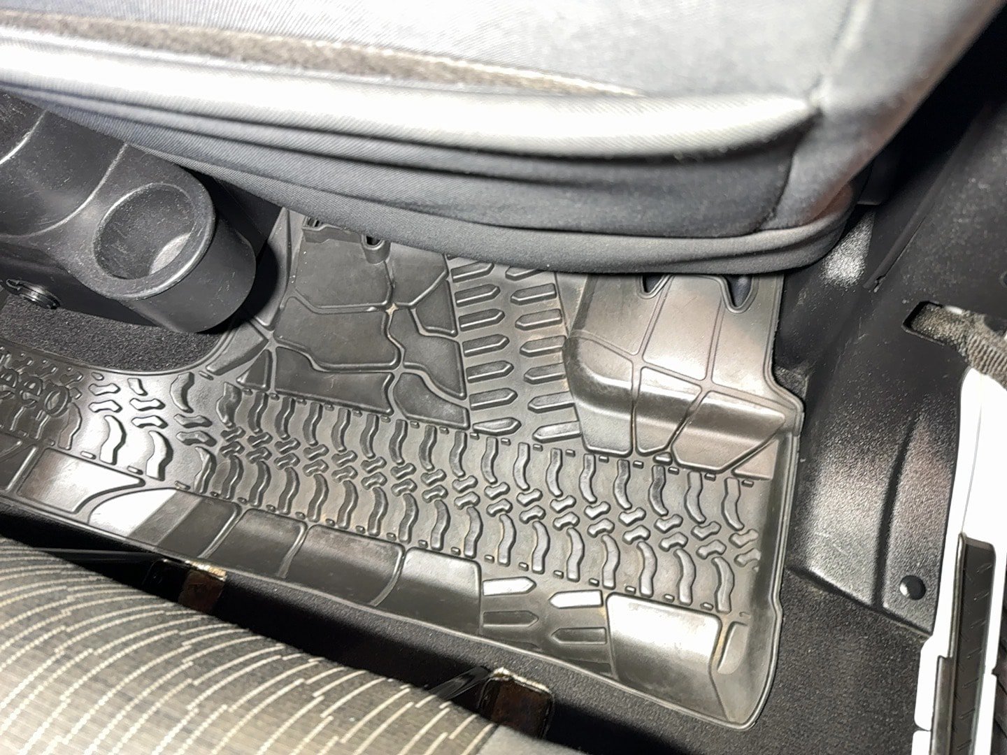 Used 2011 Jeep Wrangler Unlimited Sport AWD/4WD image 97