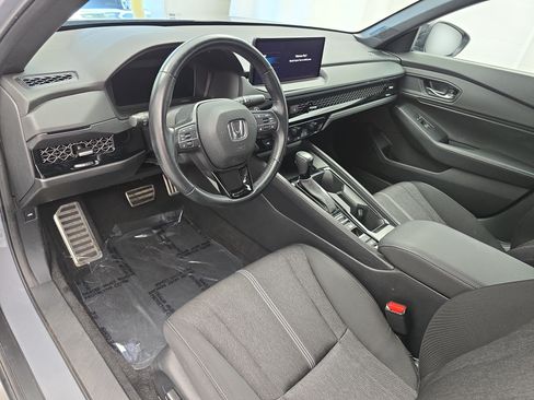 Used 2023 Honda Accord Sport image 15