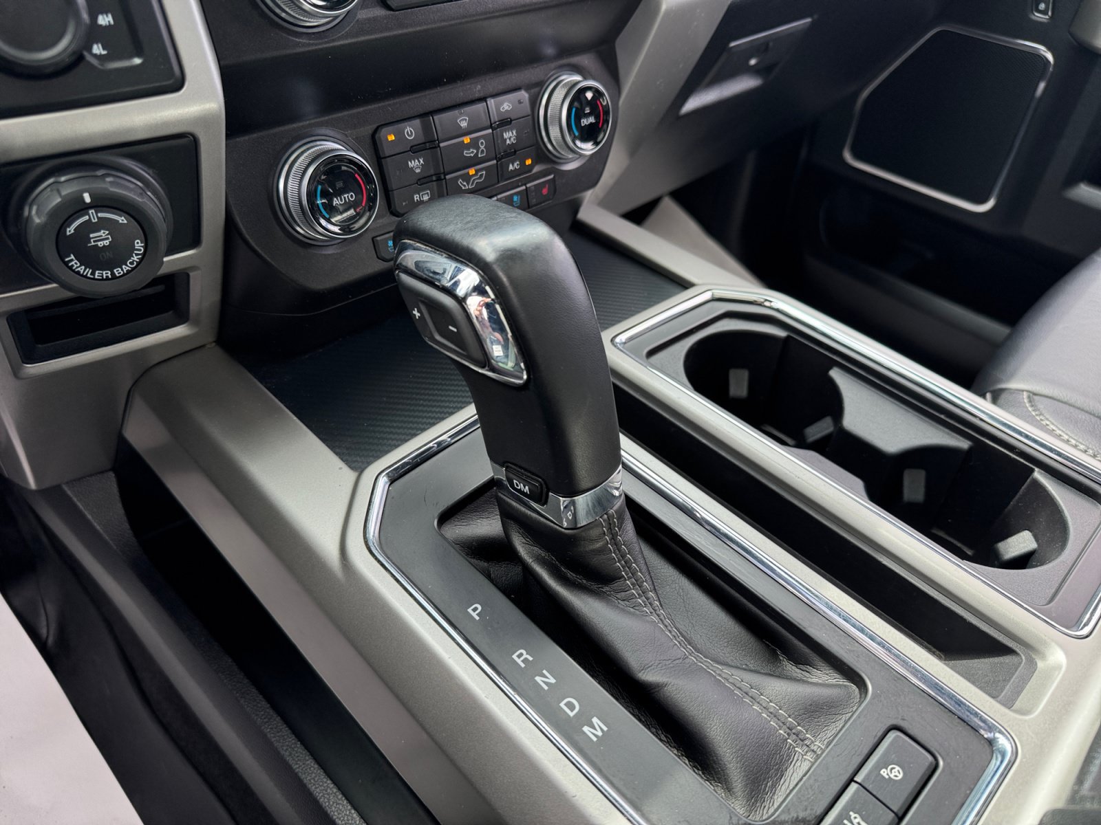 Used 2020 Ford F150 Lariat w/ Equipment Group 502A Luxury AWD/4WD image 8