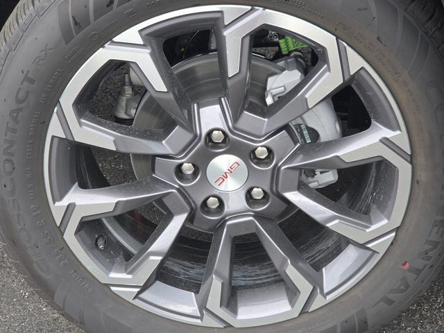 New 2027 GMC Terrain Elevation w/ Elevation Premium Package FWD image 10