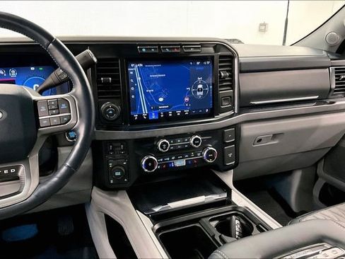 Used 2023 Ford F250 Limited AWD/4WD image 7